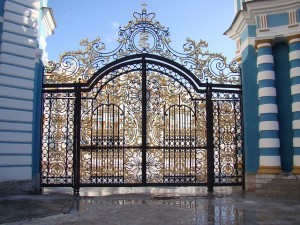 the-palace-ensemble-tsarskoe-selo-372478_640